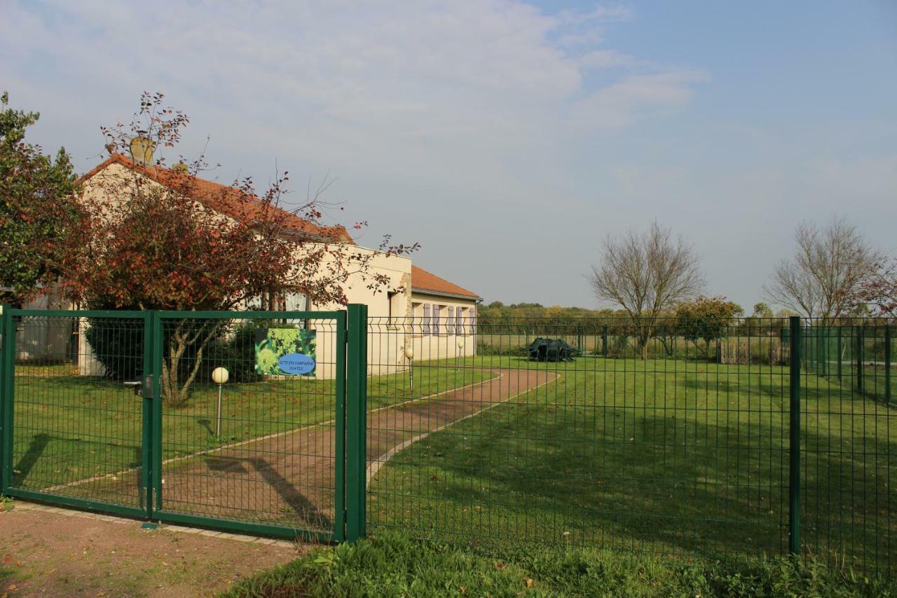 Gite En Campagne Isatis Landemont Zewnętrze zdjęcie